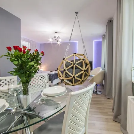 Hotelove Z Sauna דירה