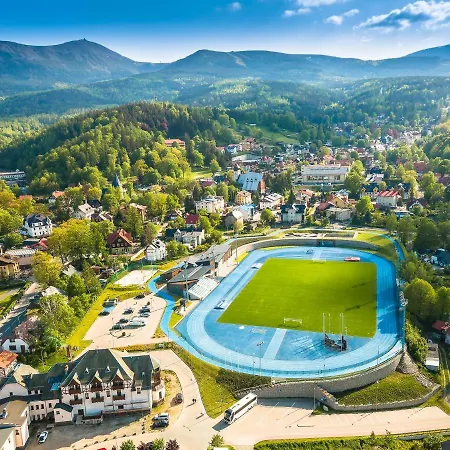 דירה Hotelove Z Sauna קרפאז'