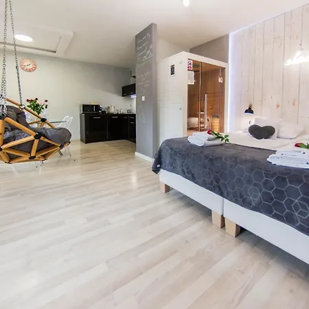 Apartamenty Hotelove Z Sauna * Карпач